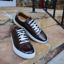 Cargar imagen en el visor de la galería, Low Top Sneakers
